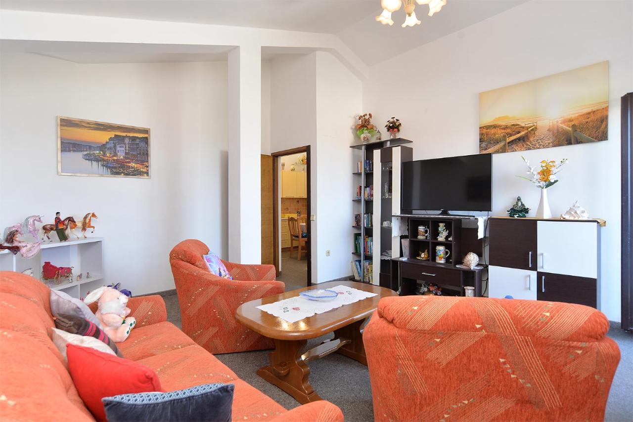 Apartments Anka 1223 Peroj Luaran gambar