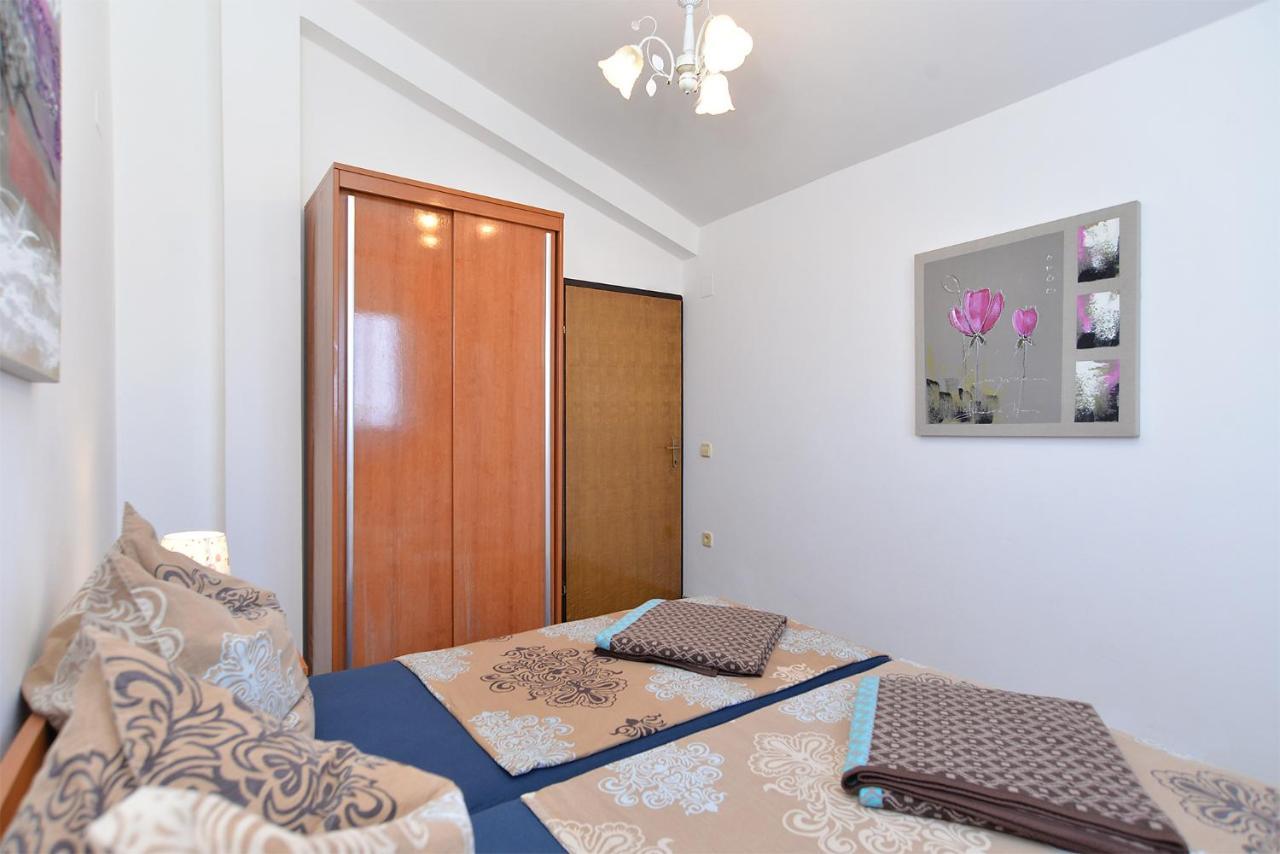 Apartments Anka 1223 Peroj Luaran gambar