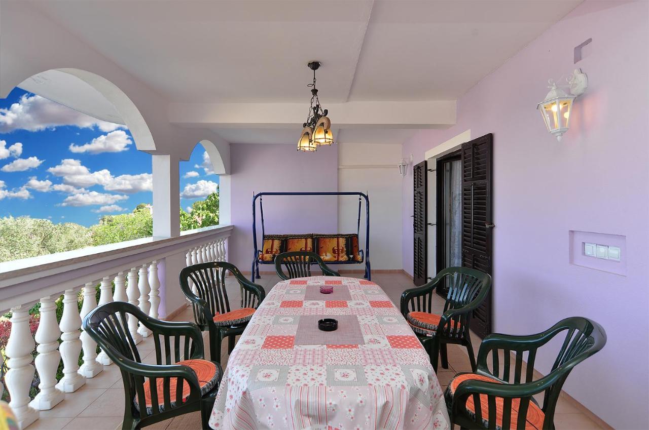 Apartments Anka 1223 Peroj Luaran gambar
